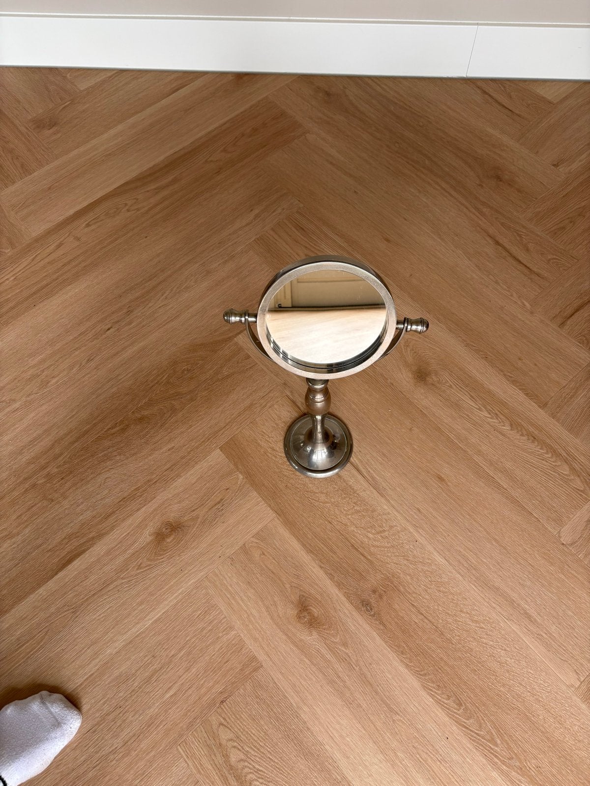 Vintage make-up spiegel op voet, Ophalen, Minder dan 50 cm, Rond, Zo goed als nieuw