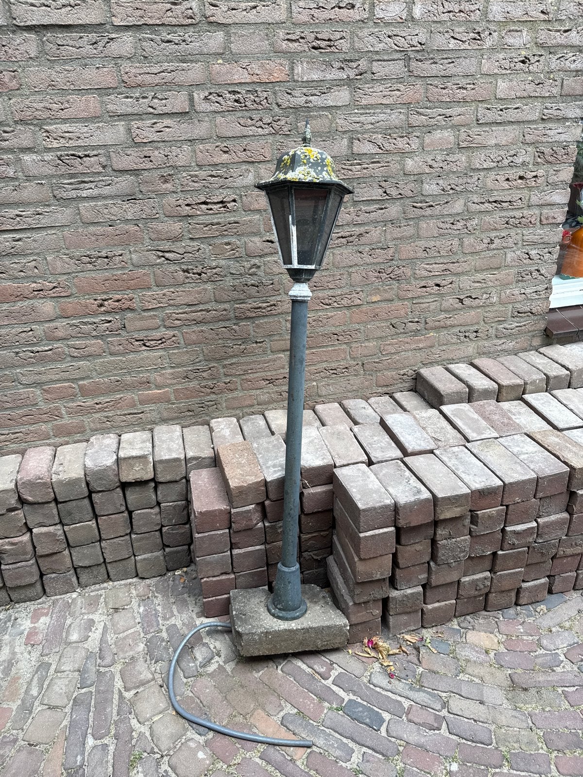 Gratis buitenlamp / lantaarnpaal, Ophalen
