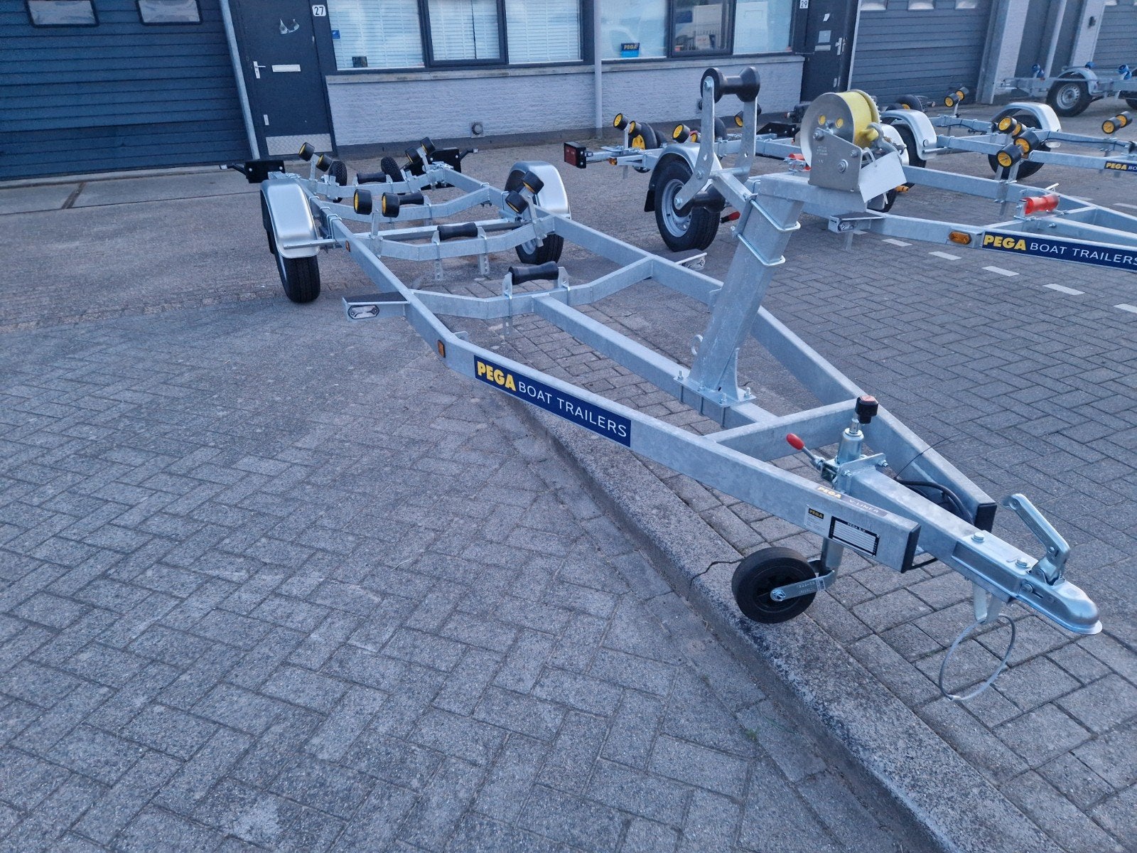Pega V750 met waterdichte wegklapbare LED verlichting nieuw, Watersport en Boten, Minder dan 1500 kg, Overige typen, Nieuw, Minder dan 6 meter