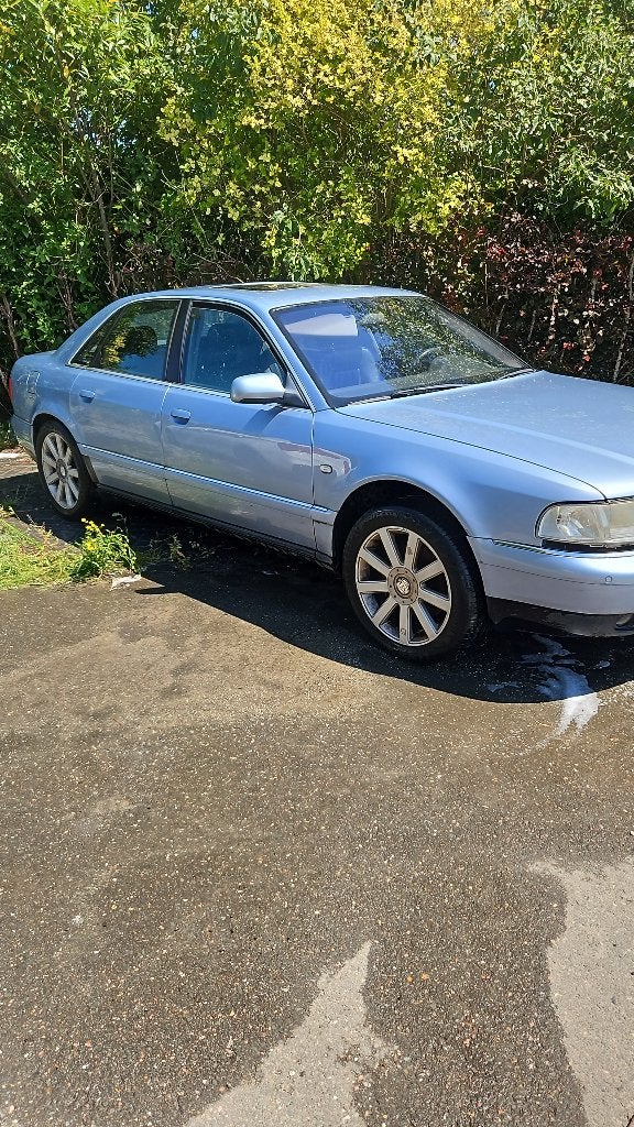 audi a8 d2 project of voor onderdelen?, Blauw, Audi, Benzine, Ophalen