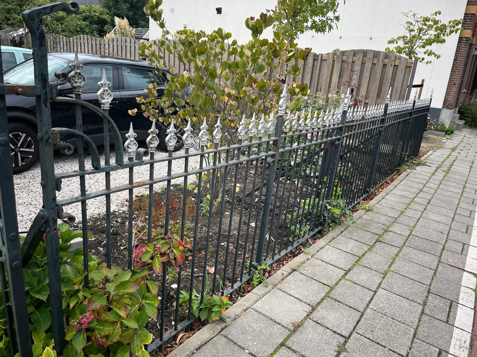 Authentiek smeedijzeren hekwerk + losse ornamenten -Jaren 30, Ophalen, Met poort, Gebruikt, Sierhekwerk