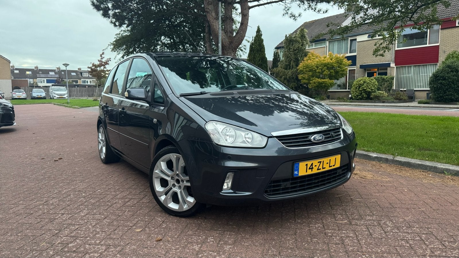 Ford C-Max 1.8 92KW 2008 Grijs, Auto's, Voorwielaandrijving, 125 pk, 4 cilinders, 1200 kg
