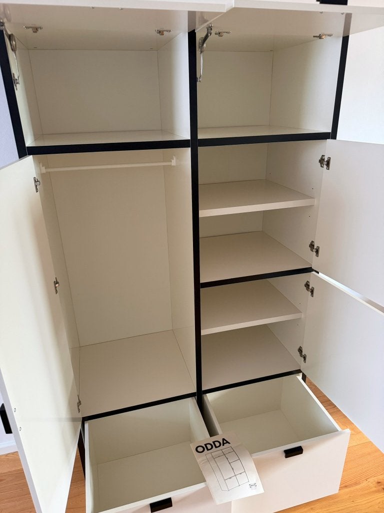 Foto 3 van Ikea Odda kledingkast