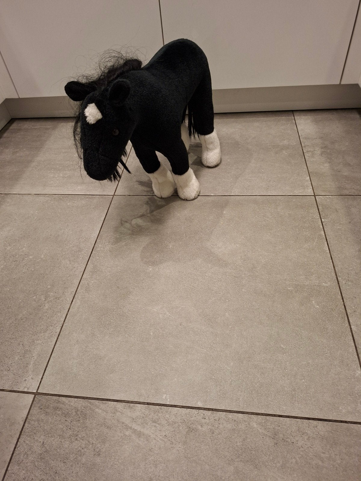 GÖTZ zwart poppenpaard., Paard, Gebruikt, Zwart, Ophalen of Verzenden