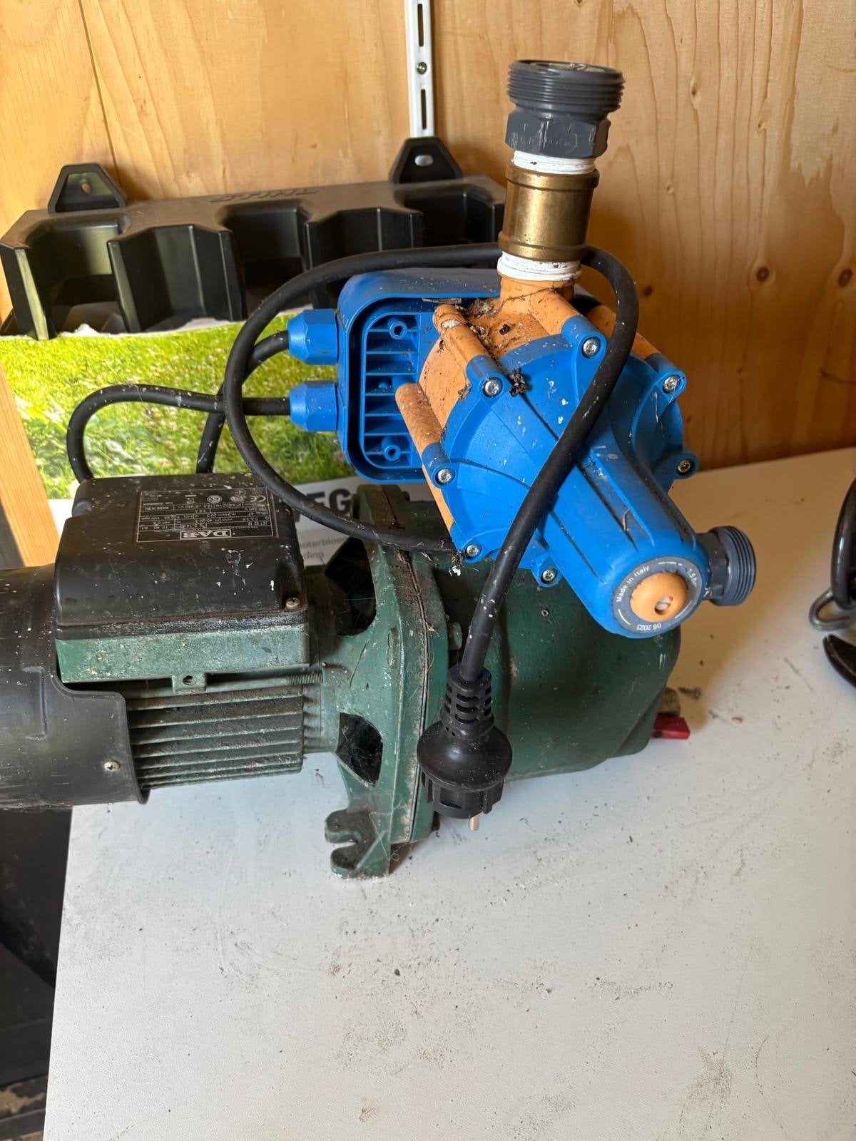 Watertech Presscontrol Hydrofoorpomp / Bronpomp, Ophalen, Zo goed als nieuw, Elektrisch, Hydrofoorpomp