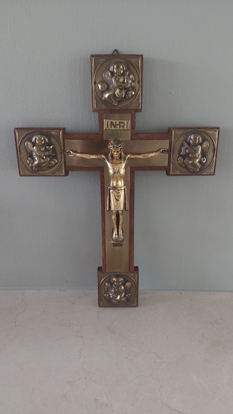 Crucifix hoog 34.5 cm en 25.5 breed., Ophalen of Verzenden