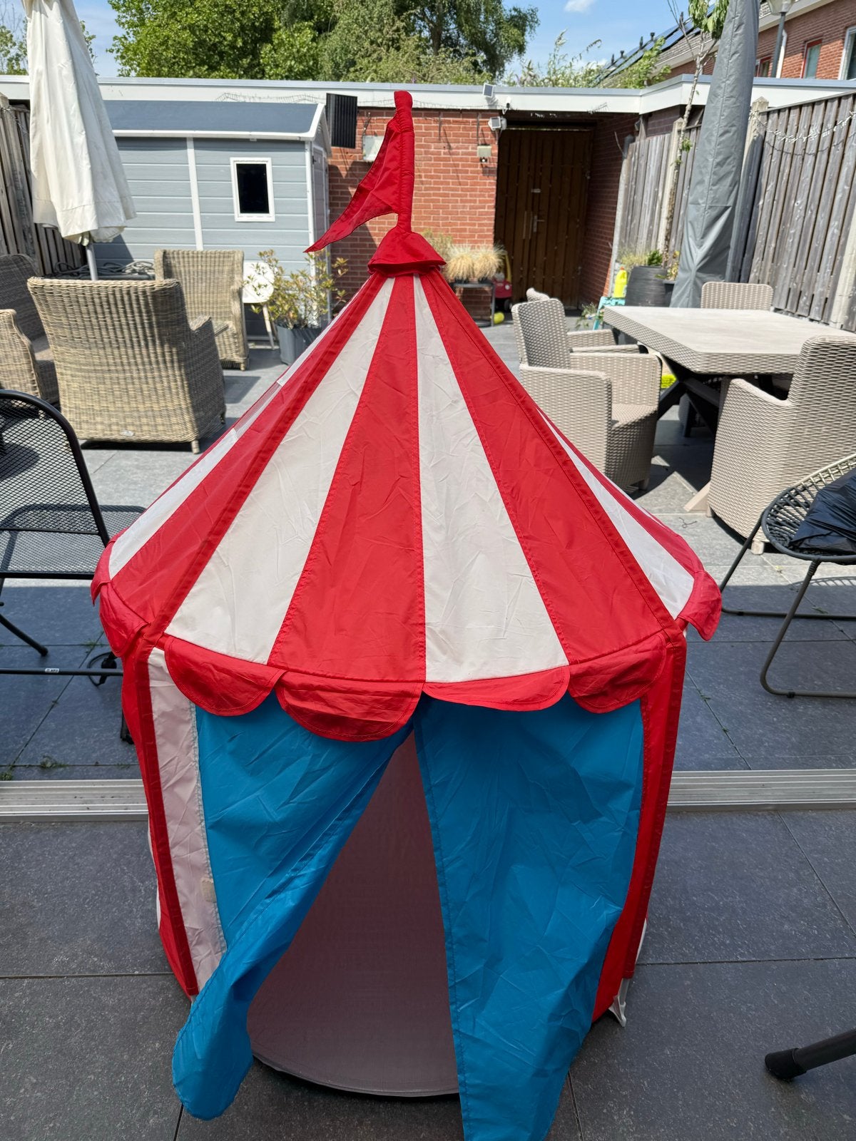 Leuke kinder speeltent - rood/wit/blauw, Ophalen, Gebruikt
