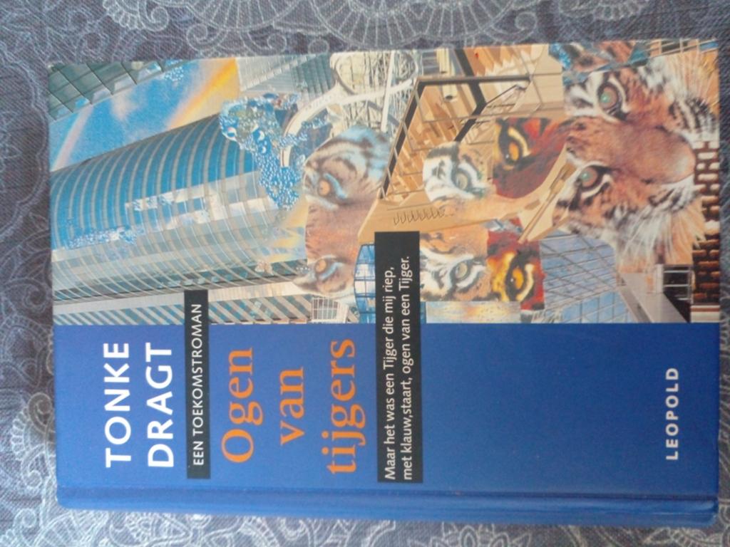 Ogen van Tijgers - Tonke Dragt (Toekomstroman), Boeken, Fantasy, Ophalen of Verzenden