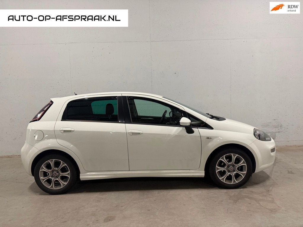 Fiat Punto Evo 1.3 M-Jet Lounge 5drs. Navi Clima Cruise PDC, Voorwielaandrijving, Euro 5, Stof, Gebruikt