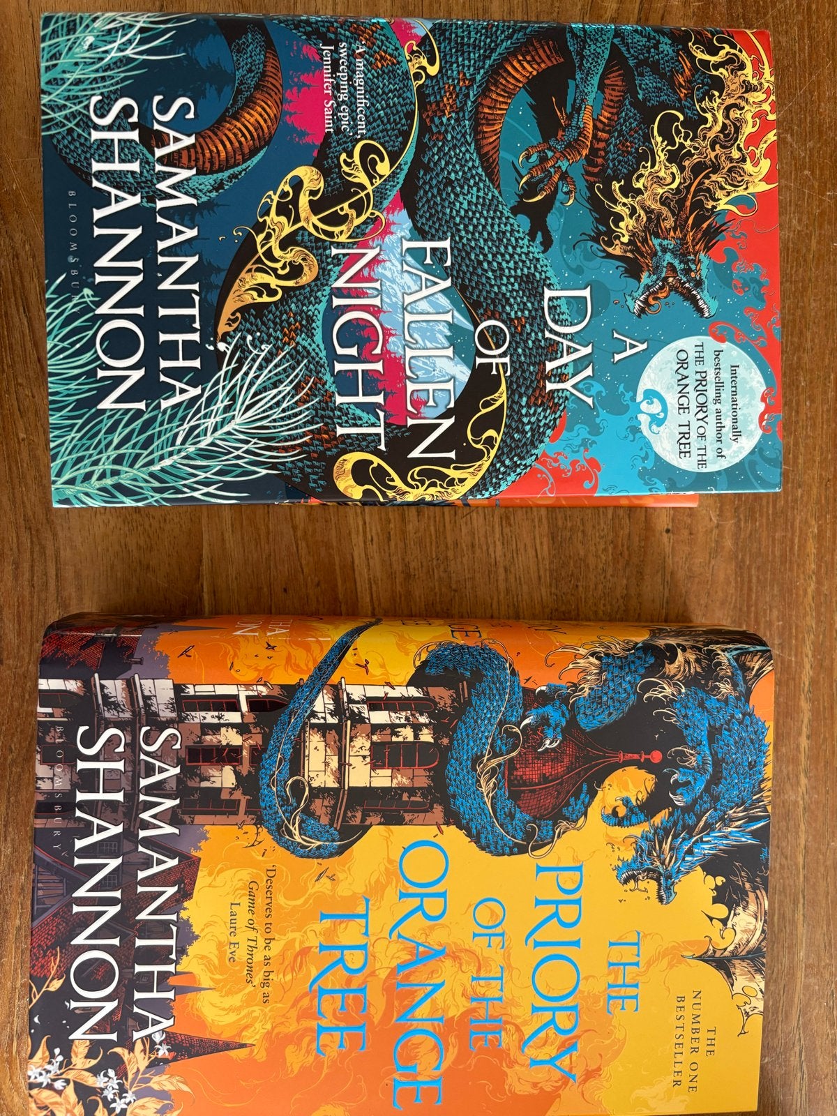 Samantha Shannon: The Priory of the Orange Tree & A Day of F, Ophalen of Verzenden, Gelezen