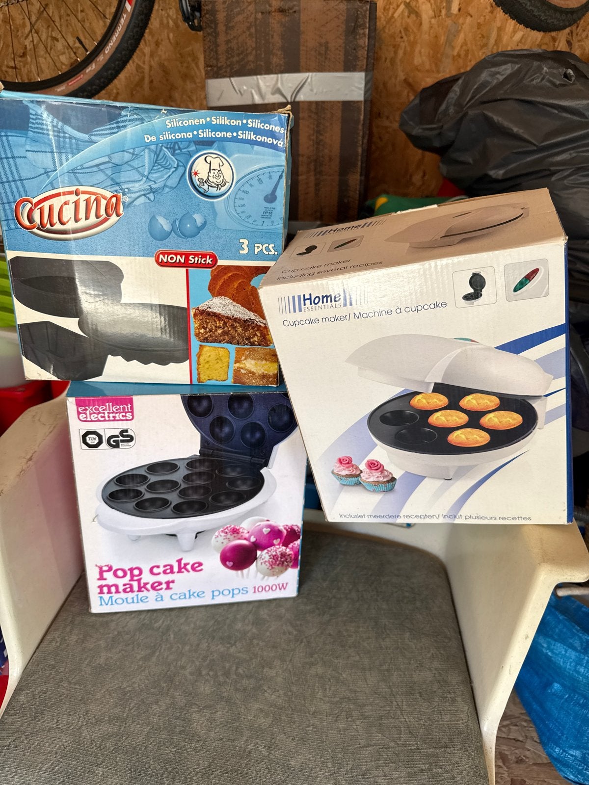 Bakset: Cupcake maker, Pop cake maker & siliconen bakvormen, Ophalen of Verzenden, Nieuw