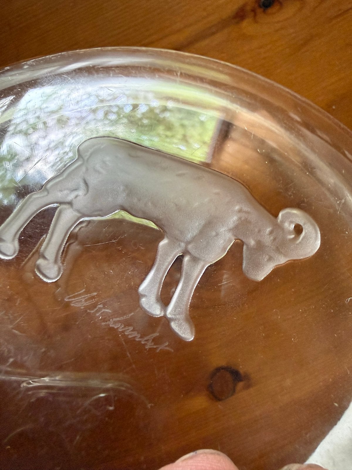 Val St Lambert glazen asbak met ram reliëf, Ophalen of Verzenden