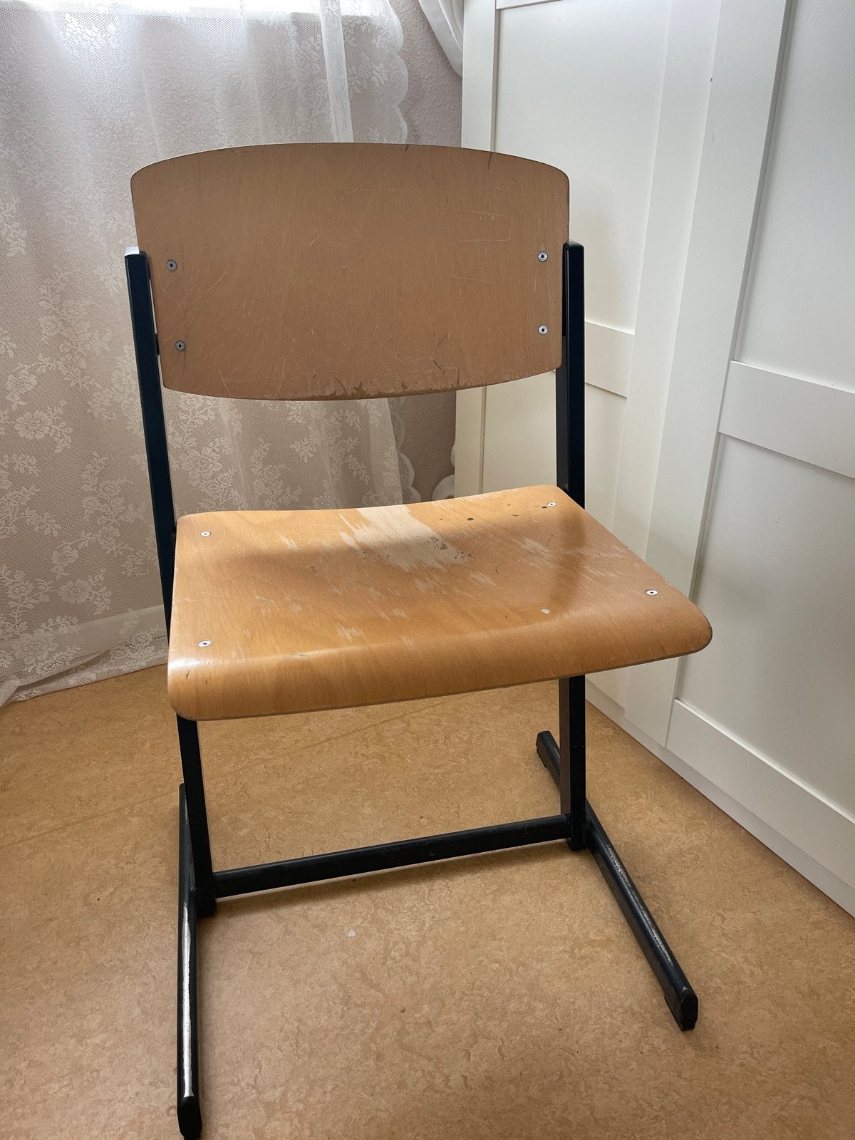 Vintage Schoolstoel - Hout en Metaal, Huis en Inrichting, Gebruikt, Overige kleuren, Ophalen of Verzenden, Eén