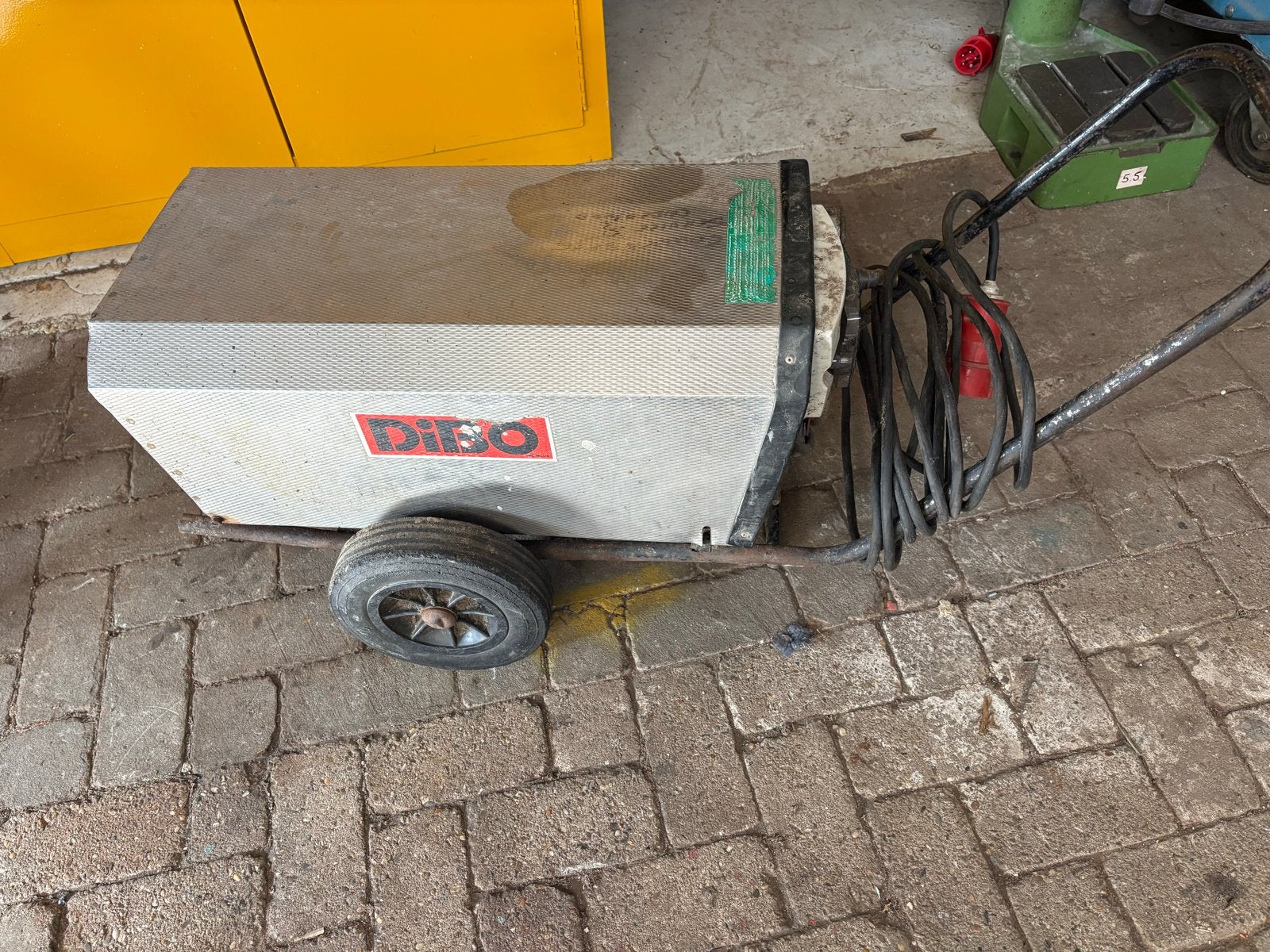 Dibo hogedrukreiniger 150 atm defect, Tuin en Terras, Hogedrukreinigers, Ophalen of Verzenden, Gebruikt, Elektrisch
