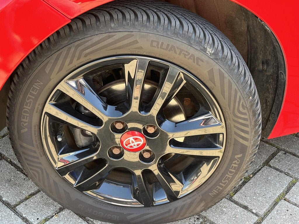Toyota Aygo 1.0 VVT-i x-cite | Airco | Achteruitrijcamera |, Auto's, Toyota, Voorwielaandrijving, Stof, Gebruikt, Euro 6