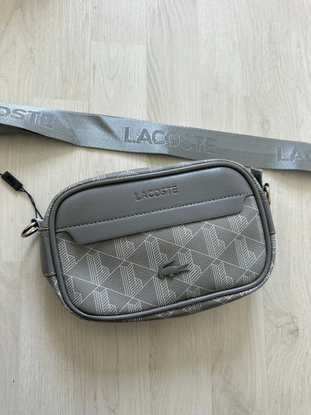 Nieuwe Lacoste schoudertas - Grijs met patroon, Ophalen of Verzenden, Nieuw, Grijs, Schoudertasje