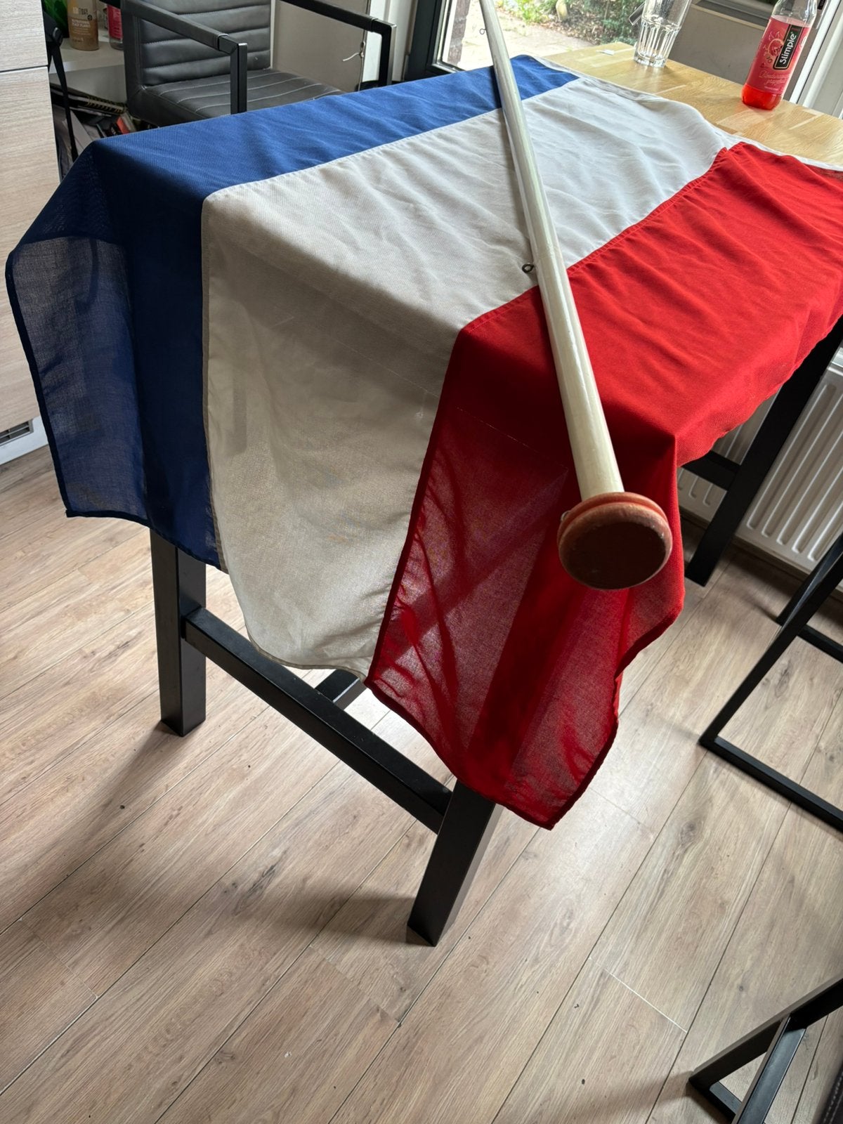 Vlag en stok, Ophalen, Zo goed als nieuw