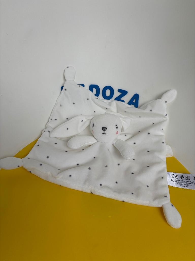 K1365 simba toys doekje konijn wit met sterren, Kinderen en Baby's, Speelgoed | Knuffels en Pluche, Ophalen of Verzenden, Zo goed als nieuw