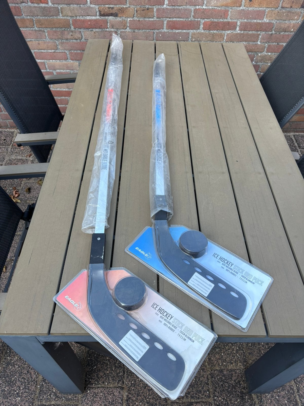 IJshockey sticks met puk    GRATIS  ophalen!, Sport en Fitness, Ophalen, Zo goed als nieuw, Stick