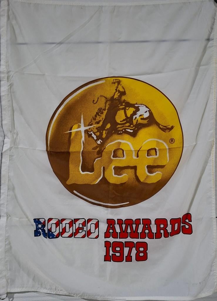 Lee jeans, nylon flags, vlaggen 2 st, 69 x 99cm, Ophalen of Verzenden, Gebruikt, Reclamebord