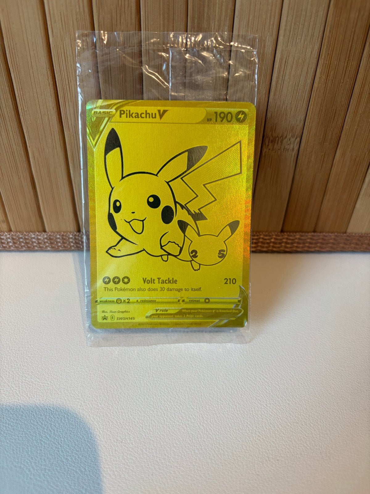 Pikachu V SWSH145 Celebrations NM Conditie, Ophalen of Verzenden, Nieuw, Losse kaart, Foil