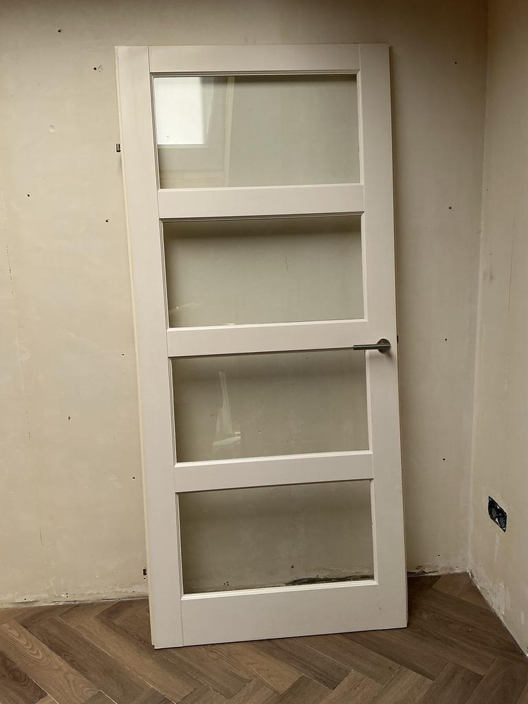 Opdekdeur massief hout 93x210 cm rechtsdraaiend met glas, Doe-het-zelf en Verbouw, Deuren en Horren, Ophalen, Gebruikt, 80 tot 100 cm