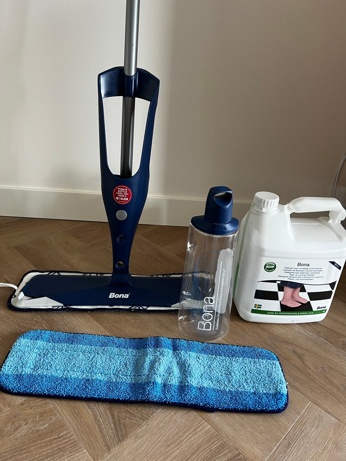 Bona Spray Mop met navulling en schoonmaakmiddel, Ophalen, Mop of Dweil