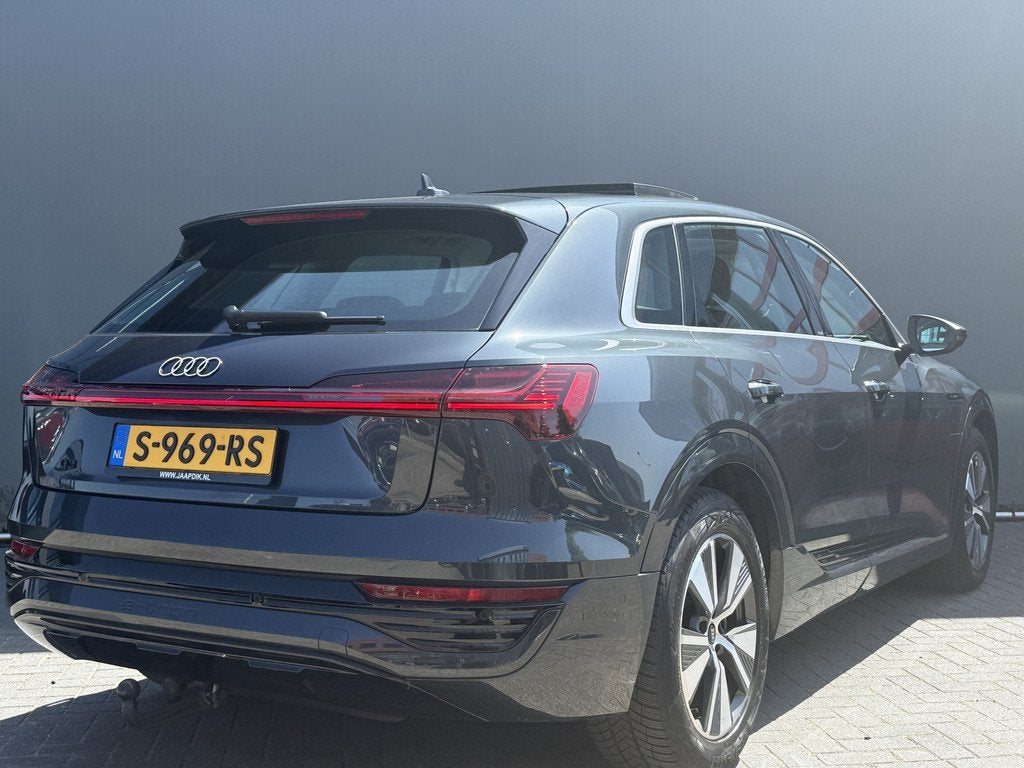 Audi Q8 e-tron BWJ 2023 50 quattro340 PK Edition 95 kWh TREK, Auto's, Audi, Automaat, 131 €/maand, 95 kWh, Met garantie (alle)