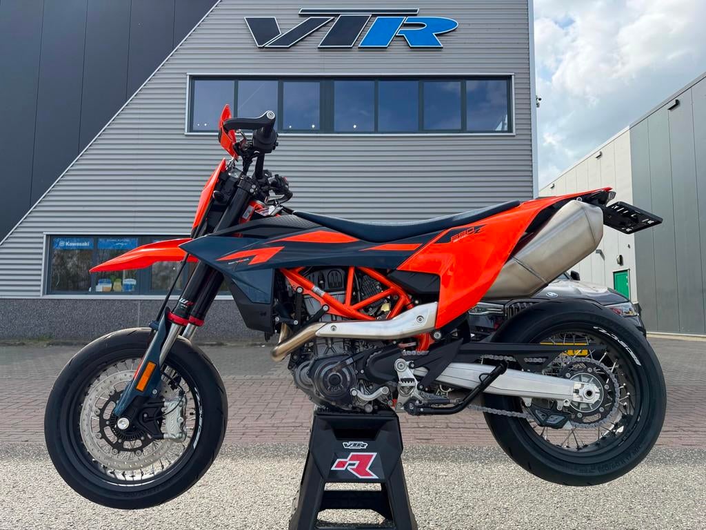 KTM 690 SMC R Supermoto A2 Supermotard NIEUW! BTW motor 2026, Motoren, Motoren | KTM, 693 cc, Traction Control, Ktm, Bedrijf