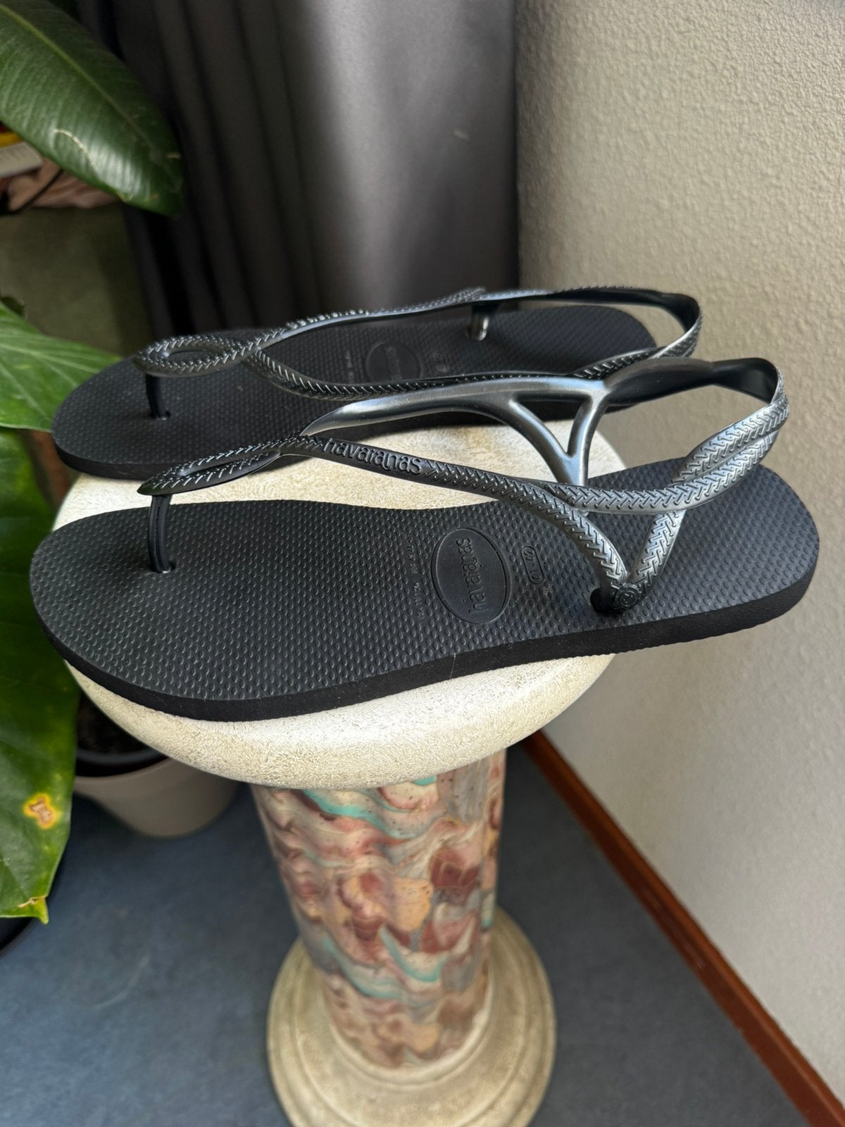 Havaianas Luna Slippers - zwart Maat 41-42, Kleding | Dames, Verzenden, Zo goed als nieuw, Zwart