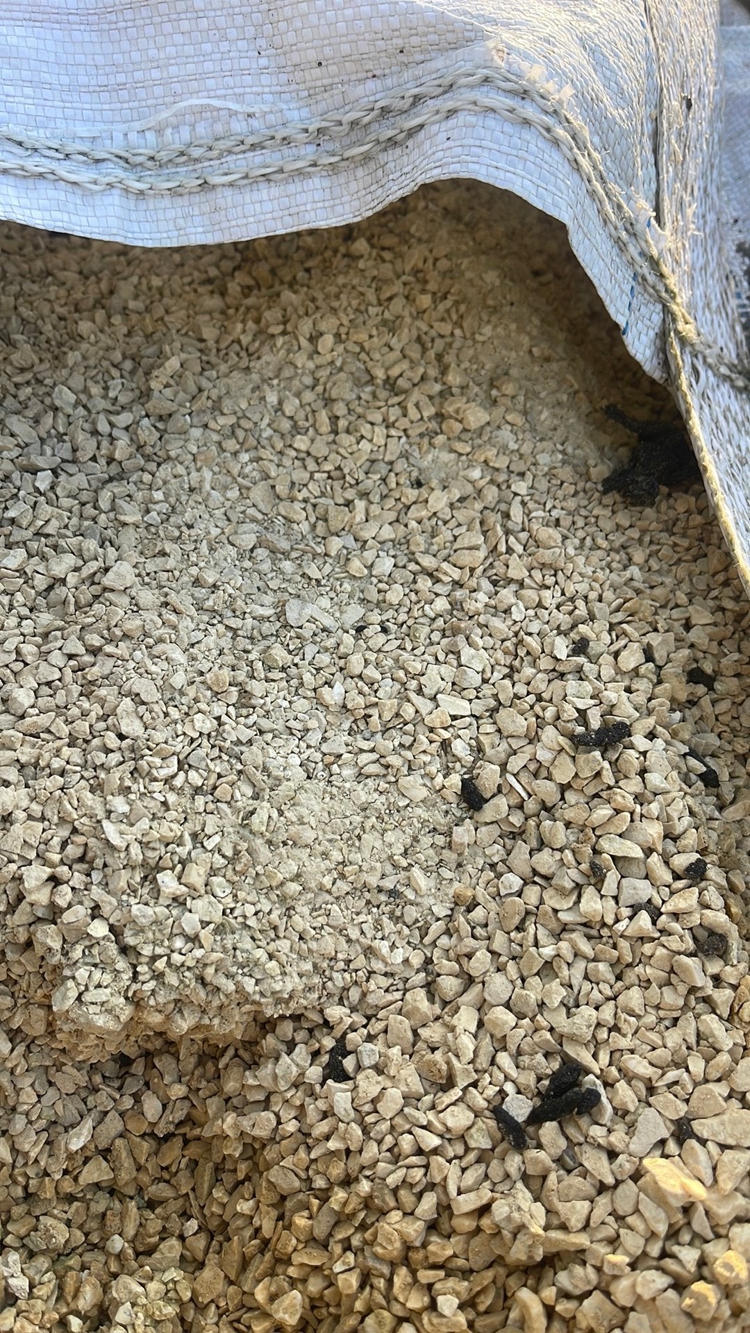 Nobre cal 1 L maat 2/5 mm  split, Tuin en Terras, Ophalen, Zo goed als nieuw, Voegzand