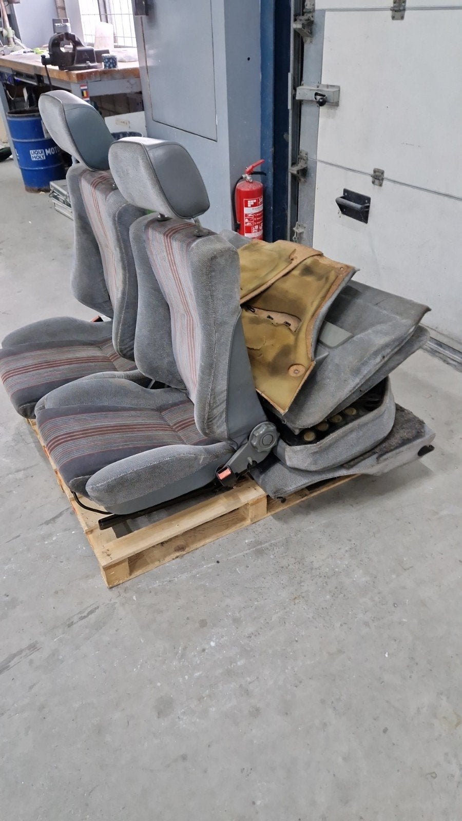 compleet interieur opel kadett GSI in Nieuwstraat, Ophalen, Nieuw, Opel