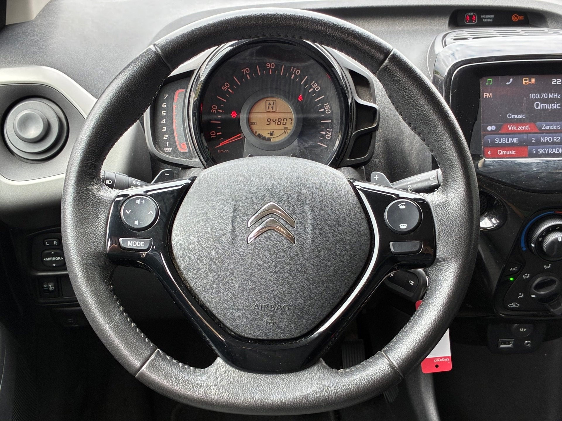 Citroen C1 1.0 VTi Shine|Automaat|Airco|Carplay|Elektr.ramen, Auto's, Gebruikt, Euro 6, 4 stoelen, C1