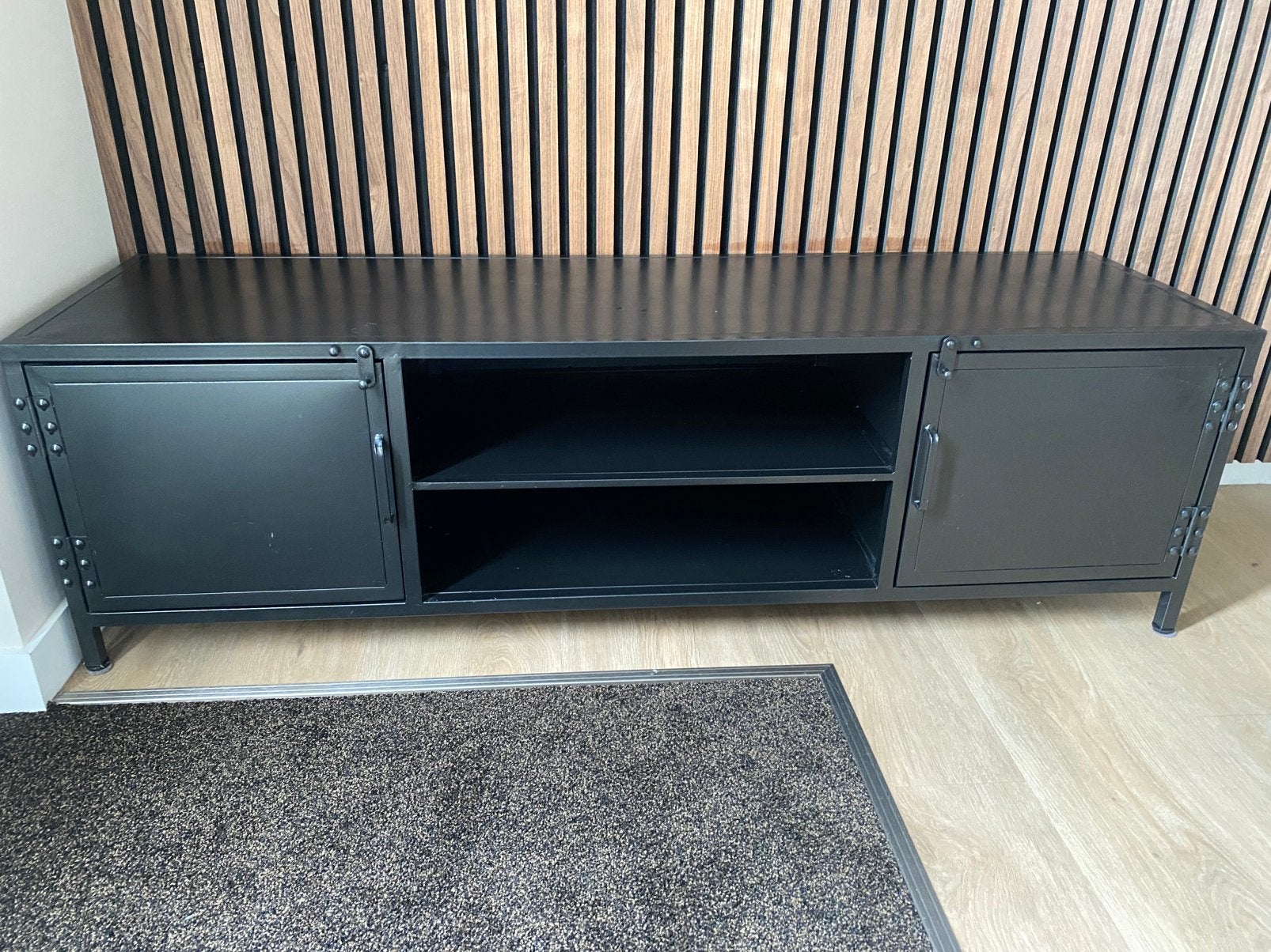 Industriële TV-meubel/dressoir van metaal, Ophalen, Gebruikt, 100 tot 150 cm, Minder dan 100 cm