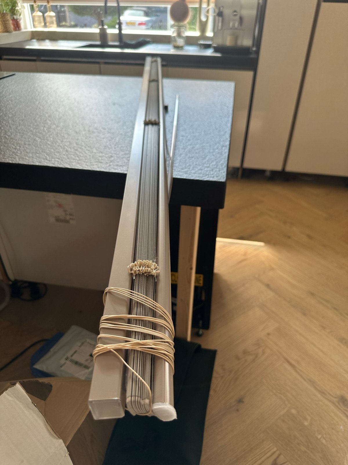 Jaloezieën - Beige - 2 stuks, Huis en Inrichting, Ophalen, Jaloezie, 200 cm, Gebruikt