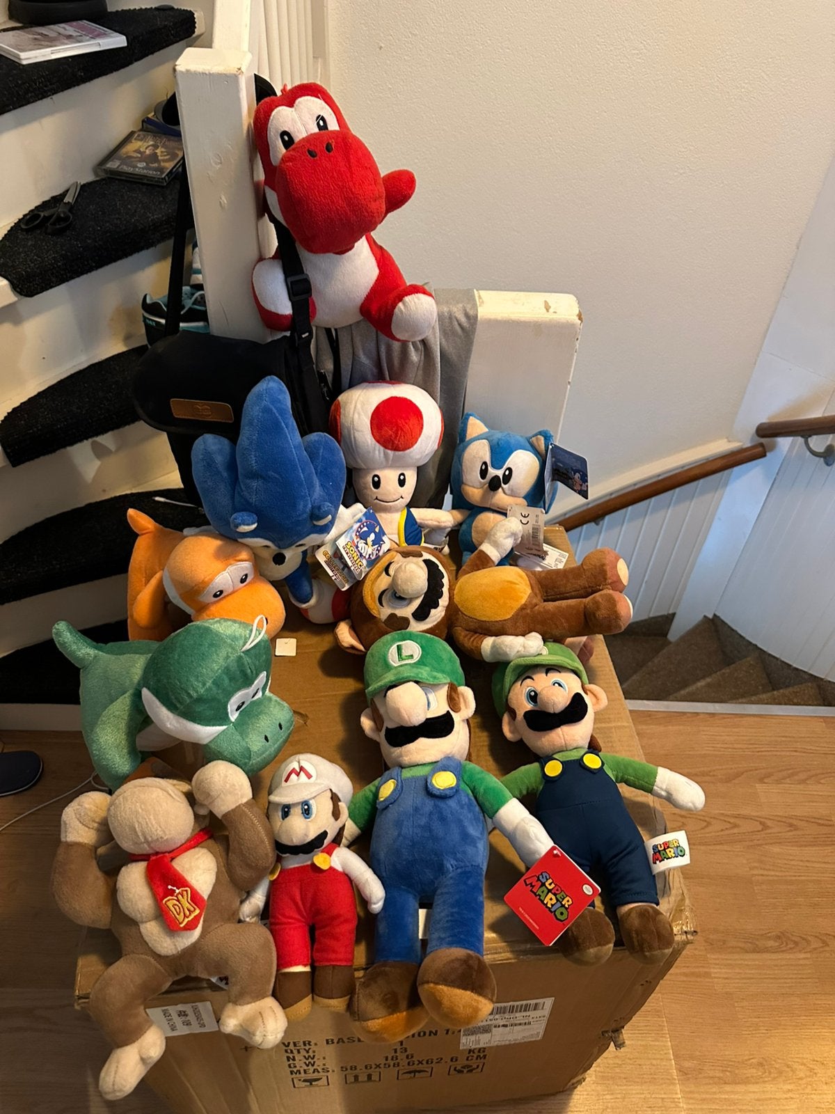 Mario sonic en donkey kong knuffels, Ophalen of Verzenden, Zo goed als nieuw, Overige typen