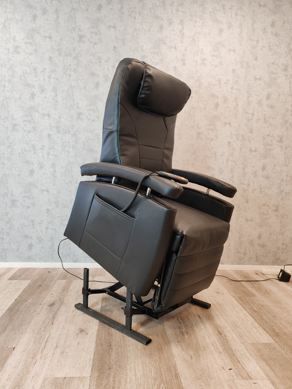 Refurbished Fitform xl sta op stoel relax fauteuil, Huis en Inrichting, Fauteuils, Fitform, Onbekend, Ophalen of Verzenden, Zo goed als nieuw