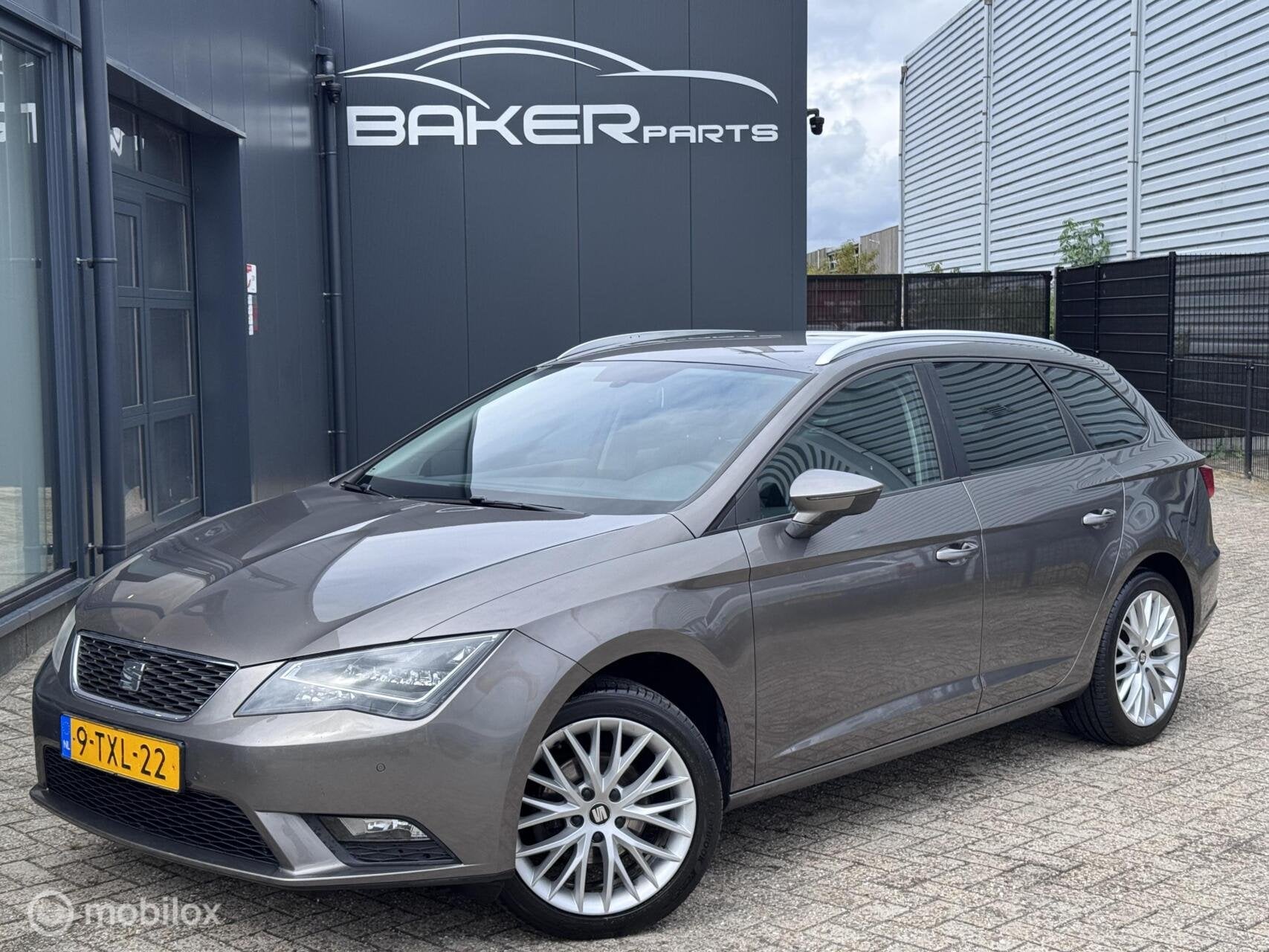 Seat Leon ST 1.2 TSI Style Business ~ Automaat ~ Top staat ~, Auto's, Seat, Euro 5, Gebruikt, 4 cilinders, Leon