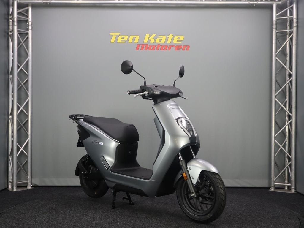 Honda EM1 e:, Bedrijf, Overig