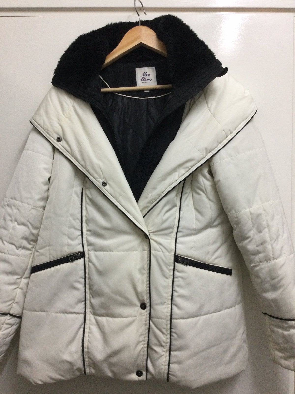 Witte Winterjas., Kleding | Dames, Jassen | Winter, Ophalen, Zo goed als nieuw, Maat 42/44 (L), Wit