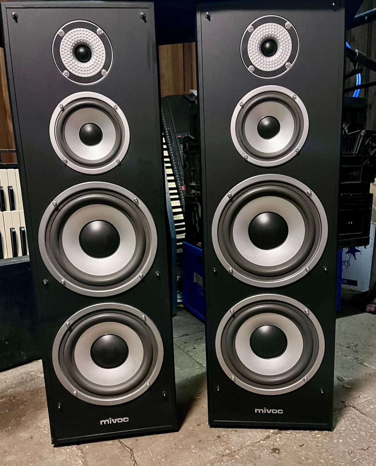 Mivoc Precision SB 208 400 Watt 4 weg speakers, Audio, Tv en Foto, Vloerstaande luidspreker, Zo goed als nieuw, Ophalen, 150 watt of meer