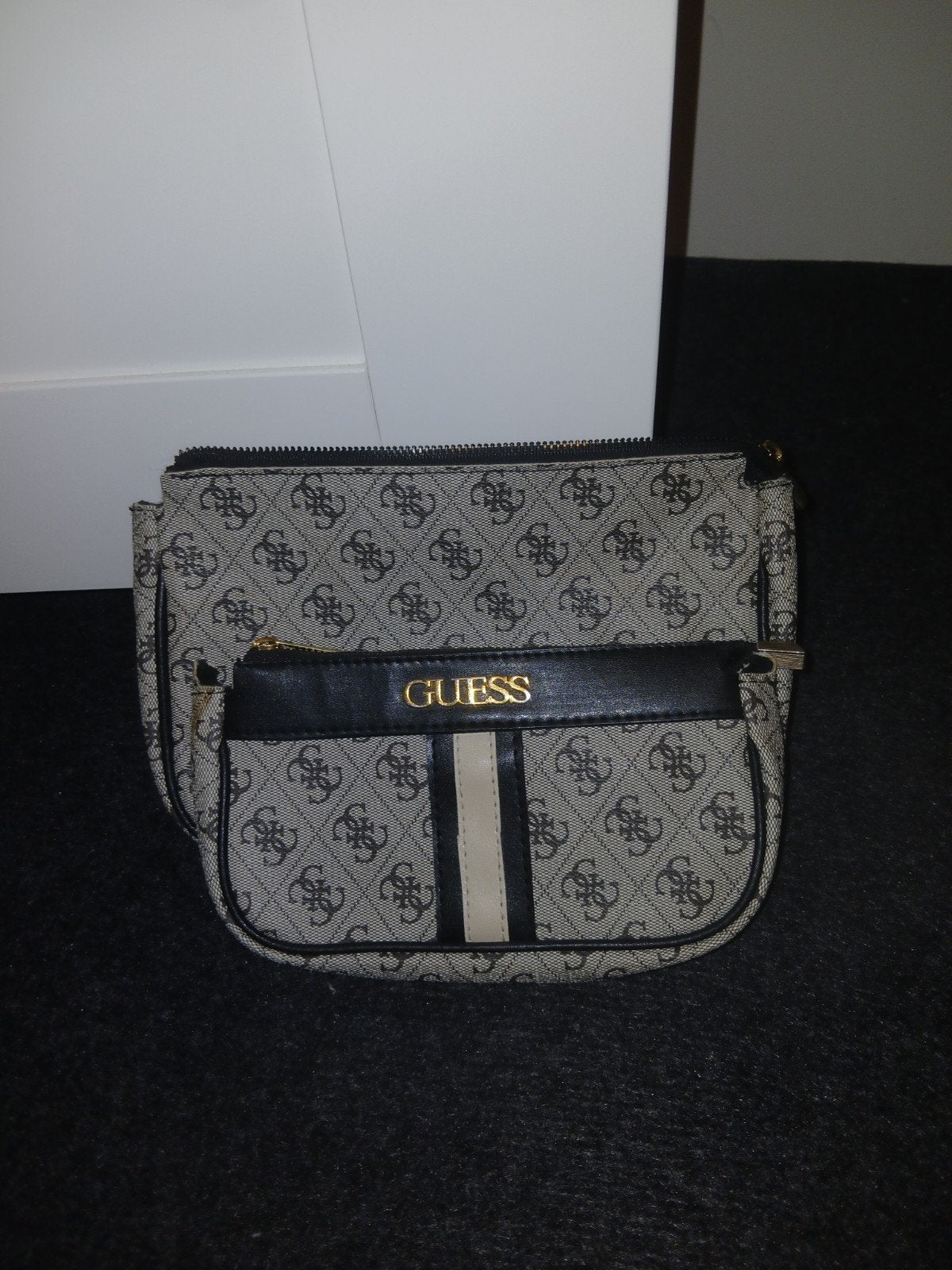 Diverse tassen: Guess, Louis Vuitton en zonder merk, Sieraden, Tassen en Uiterlijk, Ophalen of Verzenden, Bruin, Handtas