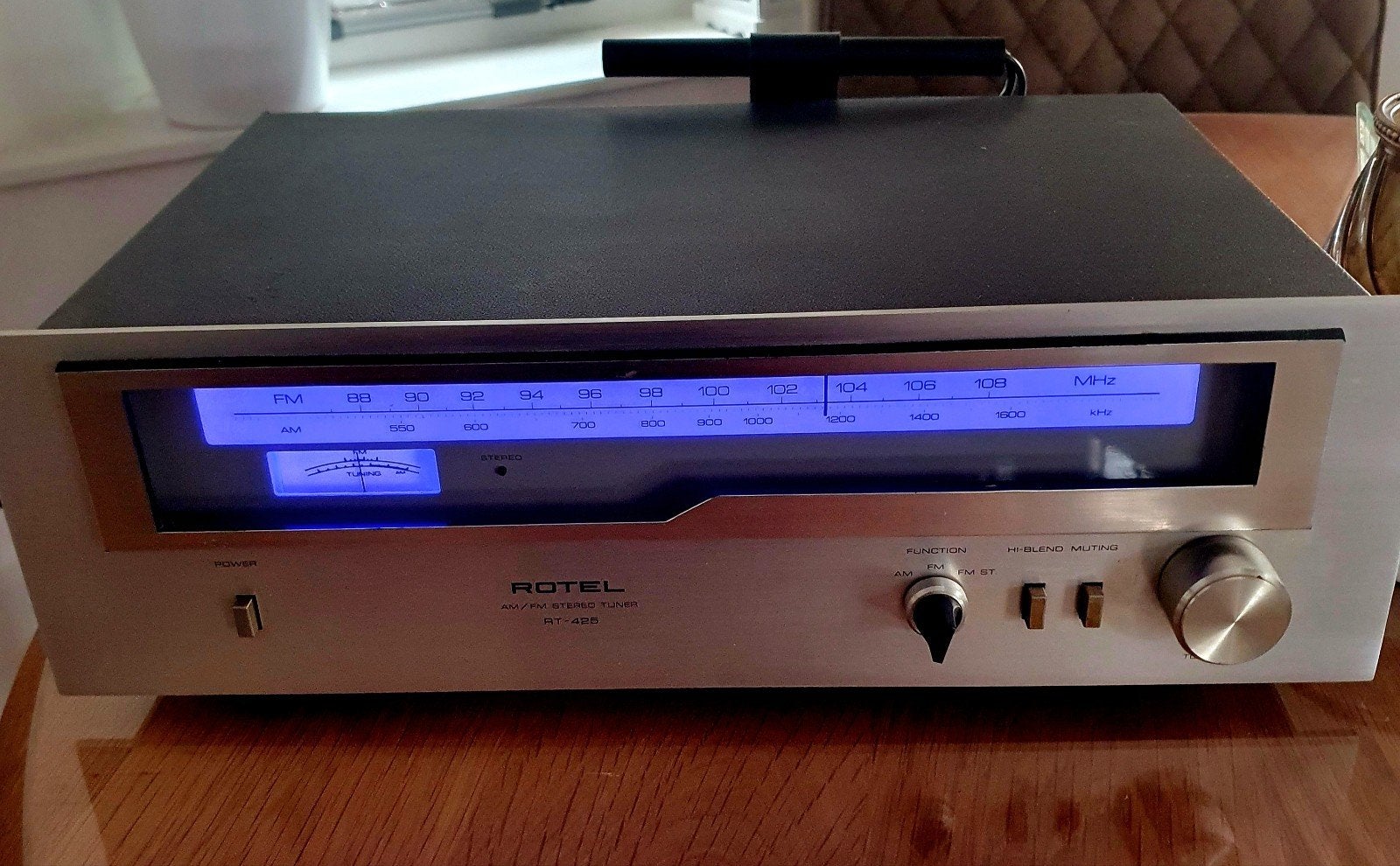 Rotel RT-425 Stereo Tuner - Vintage Hifi Radio, Ophalen of Verzenden, Zo goed als nieuw, Radio