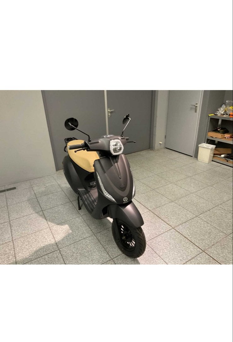 ESCOO elektrische scooter - Mat Zwart, Fietsen en Brommers, Ophalen of Verzenden, Nieuw, Overige typen, Overige merken