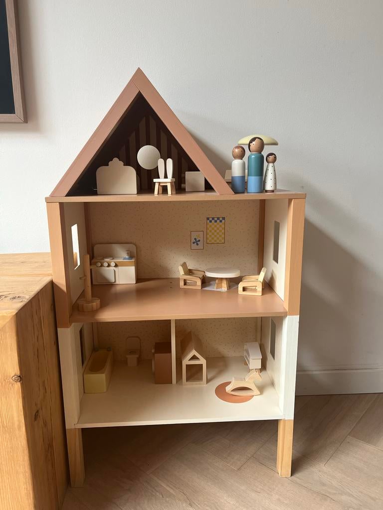 Poppenhuis van Petite Amelie - Zo goed als nieuw, Kinderen en Baby's, Speelgoed | Poppenhuizen, Zo goed als nieuw, Poppenhuis