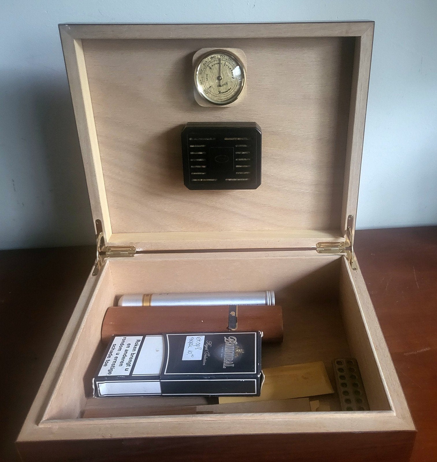 Luxe Houten Humidor met Hygrometer en Luchtbevochtiger, Ophalen of Verzenden, Tabaksdoos of Verpakking