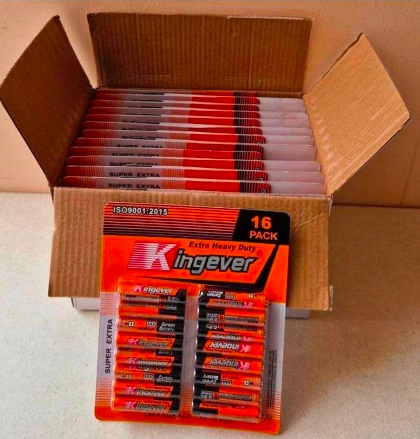 Partij batterijen AAA 24 blisters a 16 stuks € 1,50 p.st.