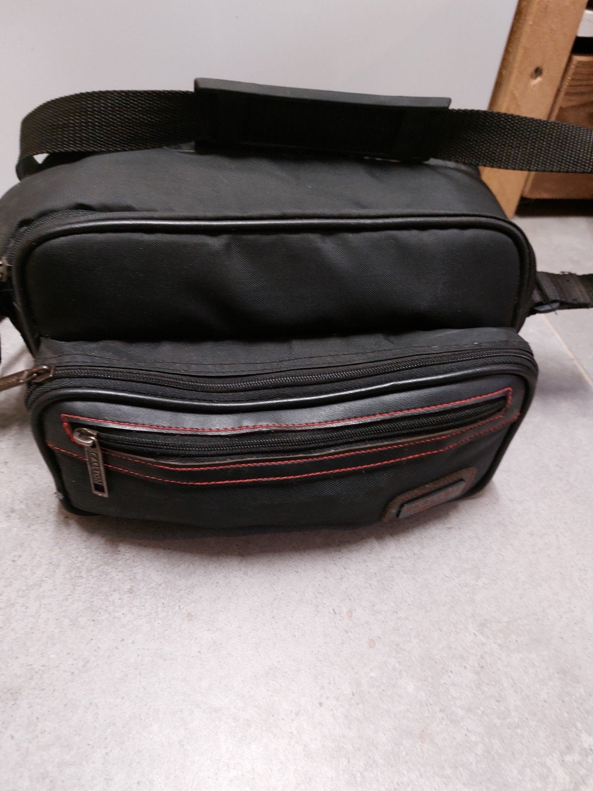 Hitachi VM-E220E 8mm videocamcorder met banden enz, Ophalen of Verzenden, 8mm
