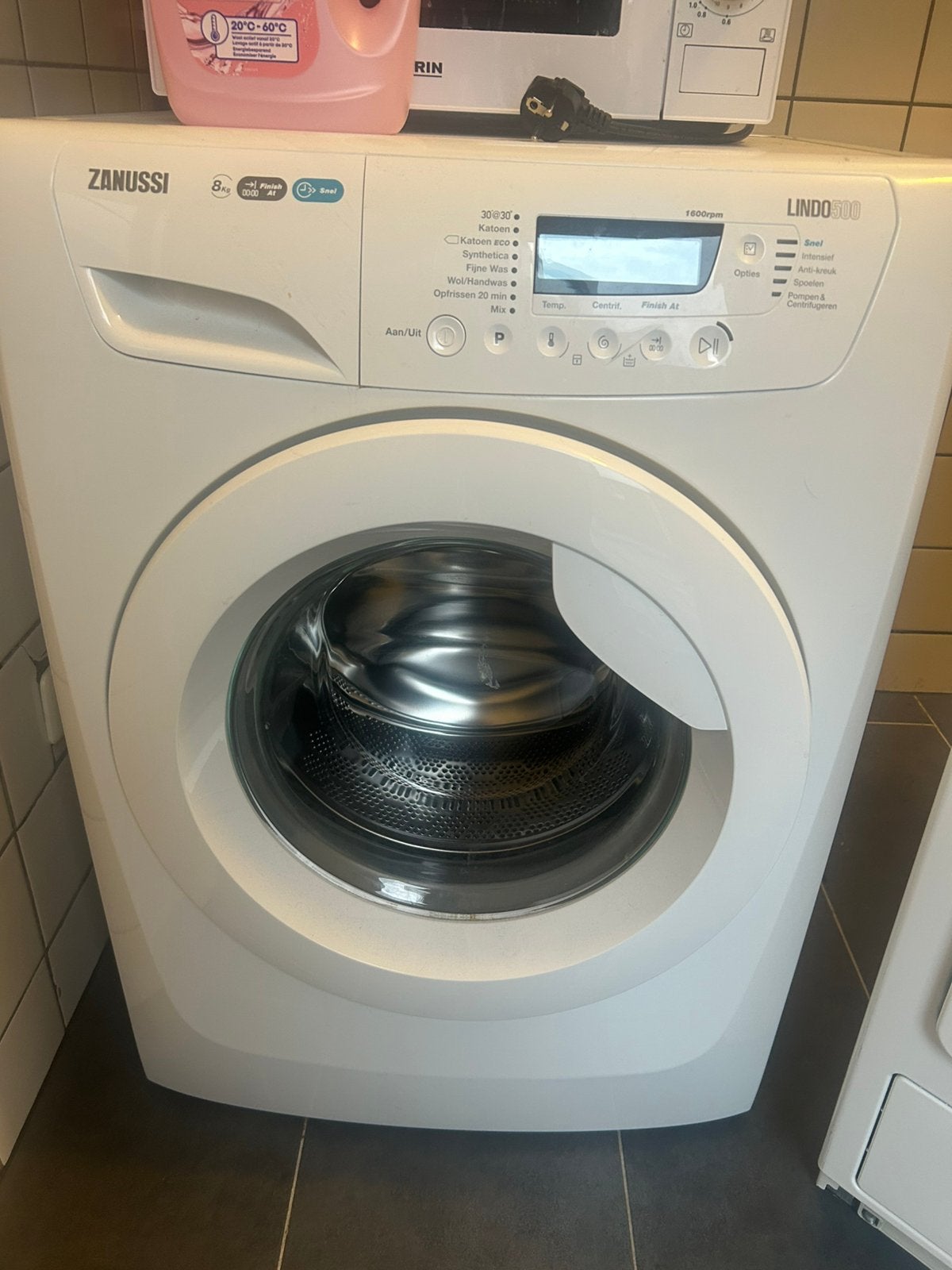 Wasmachine Zanussi, Ophalen, Zo goed als nieuw, 85 tot 90 cm, 1200 tot 1600 toeren