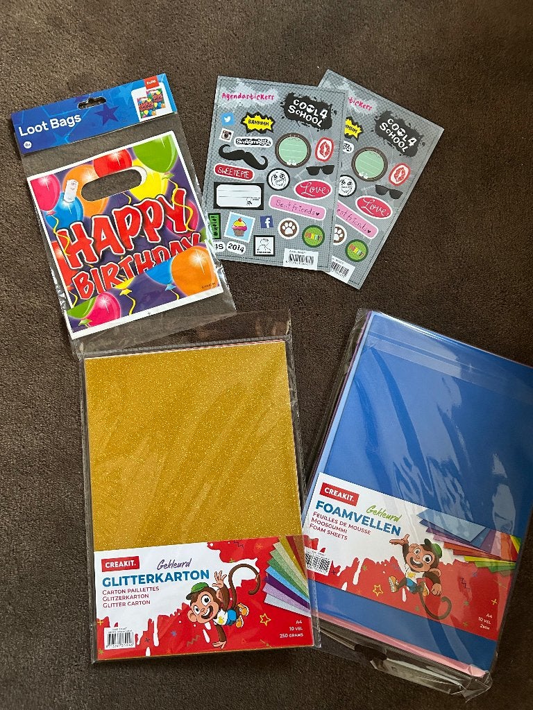 Feest en knutsel spullen, Ophalen, Overige thema's, Nieuw, Meerkleurig